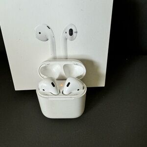 Apple Airpods